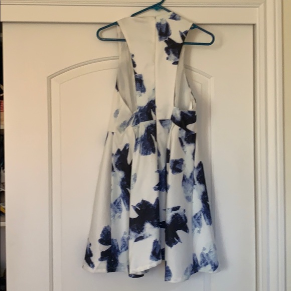 Aakaa short dress - Picture 2 of 2